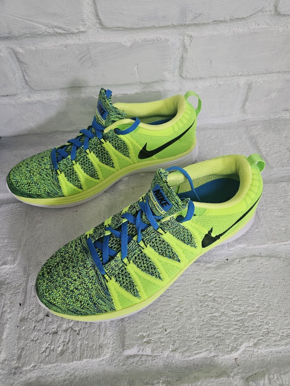 Nike Flyknit Lunar 2 Neon Yellow & Blue Womens Running Shoes Size 9